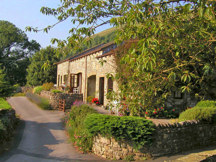2 Bedroom Cottage To Rent In Buckden, Skipton, BD23