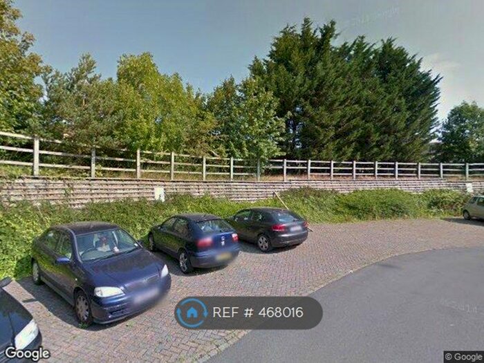 2 Bedroom Flat To Rent In Windmill Road, Slough, SL1