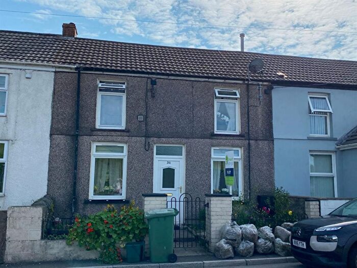 3 Bedroom Terraced House To Rent In Gelliarael Road, Gilfach Goch, Porth, CF39