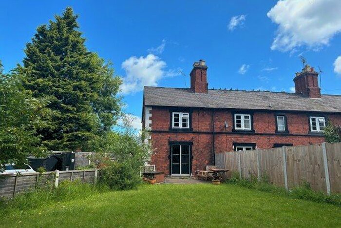 2 Bedroom Property To Rent In Garden Place, Stafford, ST17