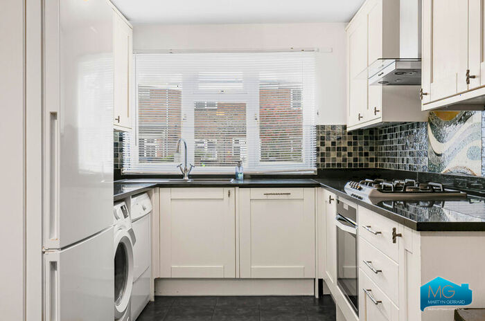 3 Bedroom Terraced House To Rent In Tarling Road, East Finchley, London, N2