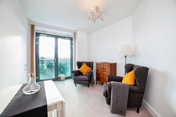 1 Bedroom Flat For Sale In Springwood Gardens, Belper, DE56
