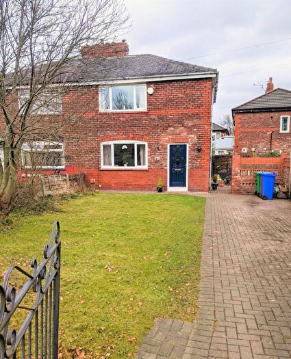 3 Bedroom House To Rent In Darley Avenue, Manchester, M21
