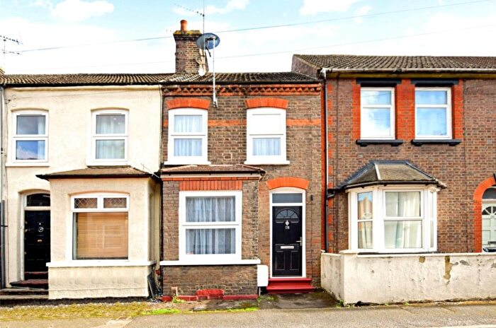 2 Bedroom House To Rent In Waterlow Road, Dunstable, LU6