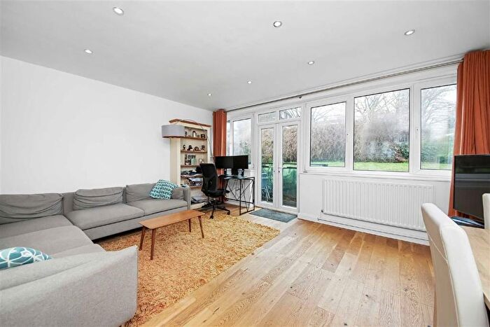 3 Bedroom Maisonette To Rent In Humber Road, Blackheath, SE3