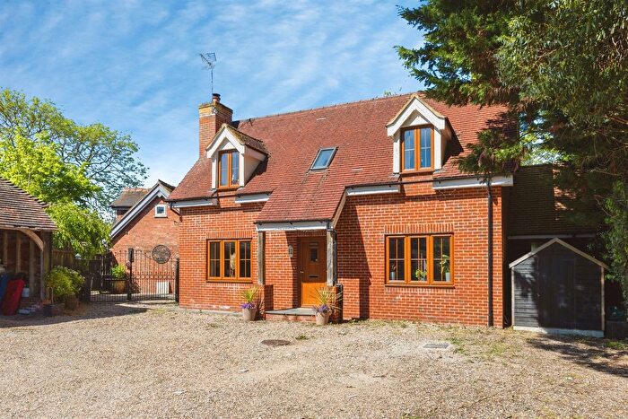 3 Bedroom Detached House For Sale In Garden Cottage, Ashford, TN26