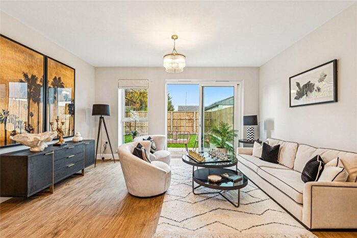 4 Bedroom Terraced House For Sale In Byards Croft, SW16