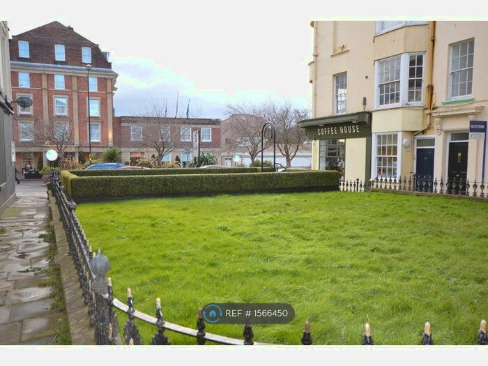 1 Bedroom Flat To Rent In Falconers Square, Scarborough, YO11