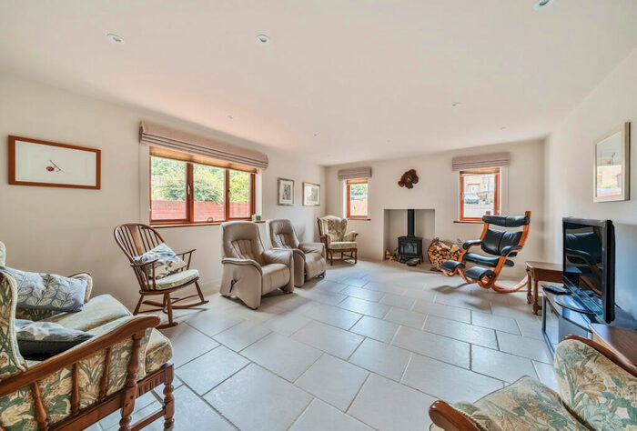 4 Bedroom Detached House For Sale In Parkway, Midsomer Norton, Radstock, Somerset, BA3