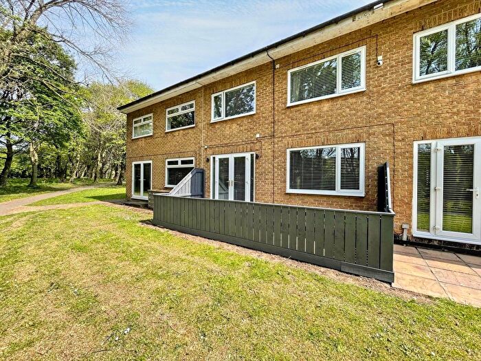 3 Bedroom Terraced House For Sale In Pentland Close, Peterlee, SR8