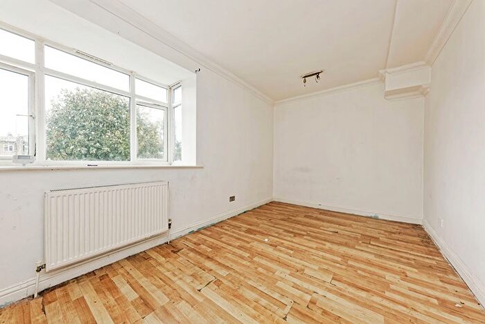 2 Bedroom Flat For Sale In Norfolk Road, Cliftonville, Margate, Kent, CT9