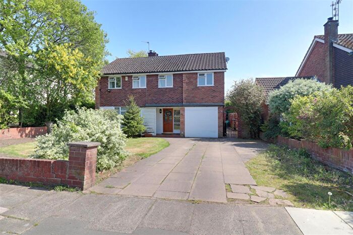 5 Bedroom Detached House For Sale In Bedford Grove, Alsager, ST7