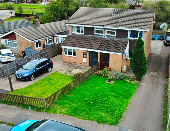 3 Bedroom Semi Detached House For Sale In Lakeside Avenue, Lydney, GL15