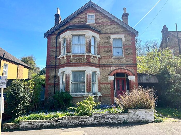 6 Bedroom Detached House For Sale In Dornton Road, South Croydon, CR2