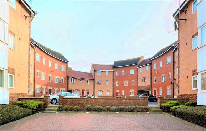 1 Bedroom Flat To Rent In Admiral Way, Hartlepool, TS24