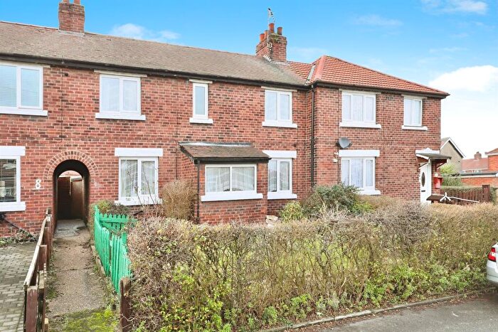 3 Bedroom Terraced House For Sale In Highfield Lane, Worksop, S80