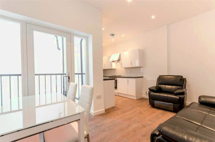2 Bedroom Flat To Rent In Homer Street, London, W1H