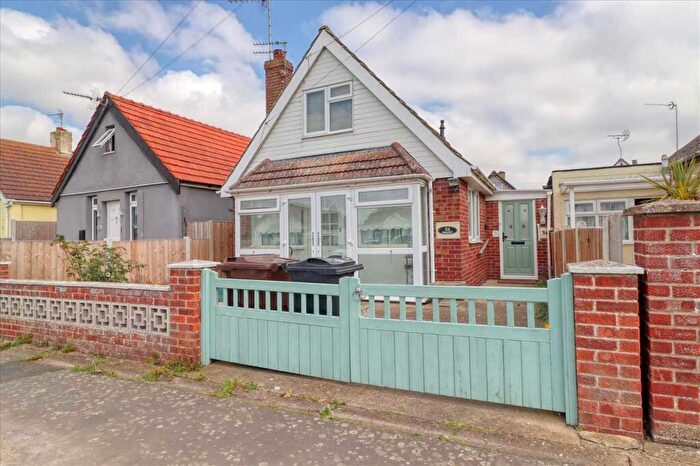 4 Bedroom Bungalow For Sale In Cornflower Road, Jaywick, CO15
