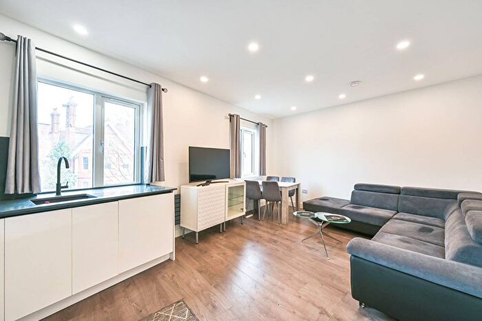 1 Bedroom Flat To Rent In Finchley Road, West Hampstead, NW3