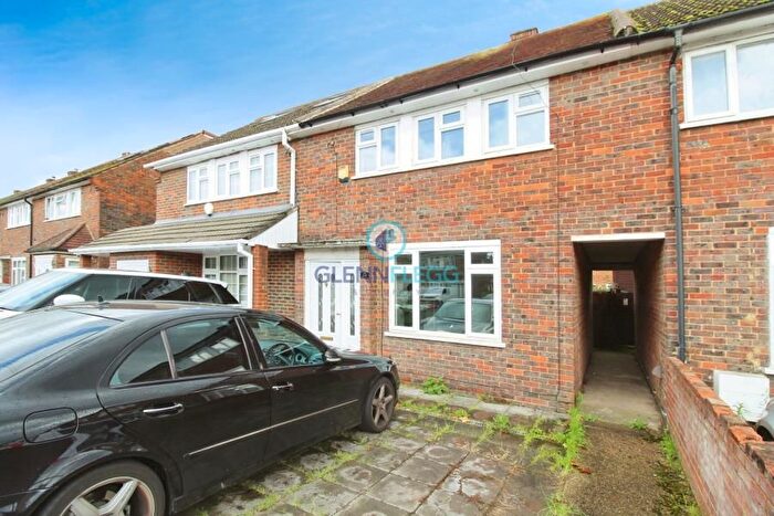 3 Bedroom Property To Rent In Trelawney Avenue, Langley, Slough, SL3