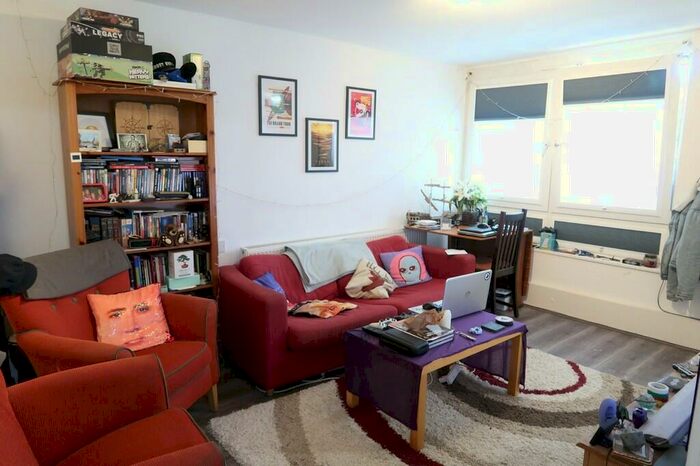 1 Bedroom Apartment To Rent In Beachcroft Way, N19