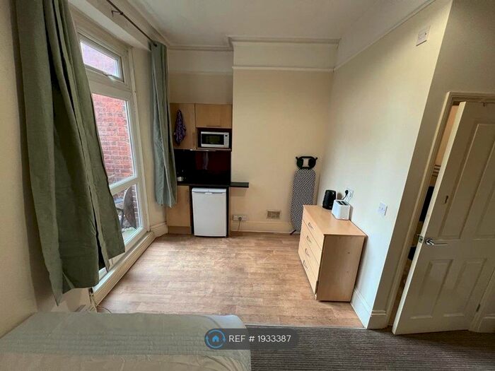 Studio To Rent In Holyhead Road, Coventry, CV1