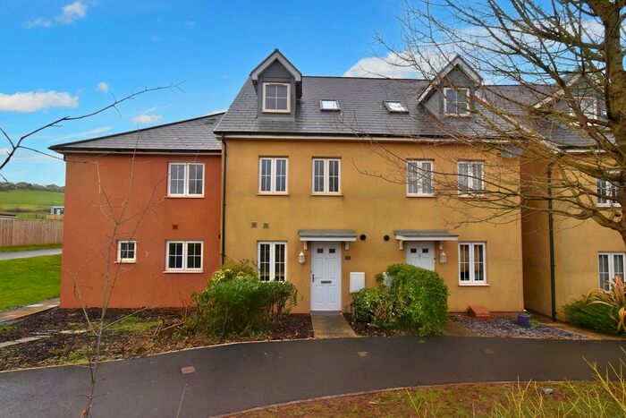 3 Bedroom Terraced House To Rent In Hawkins Road, Exeter, EX1