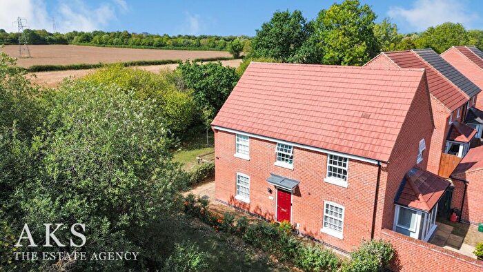 4 Bedroom Detached House For Sale In Whitsome Road, Derby, DE24