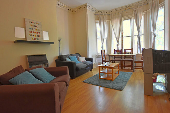 2 Bedroom Apartment To Rent In Forest Road West, Arboretum, NG7