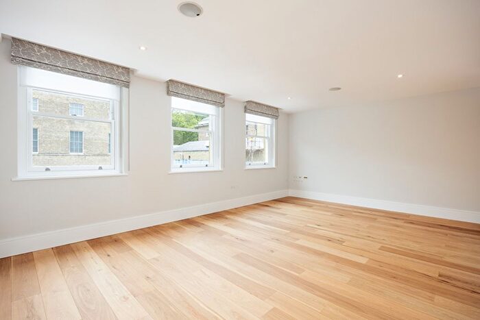 1 Bedroom Flat To Rent In Cavalry Square, London, SW3