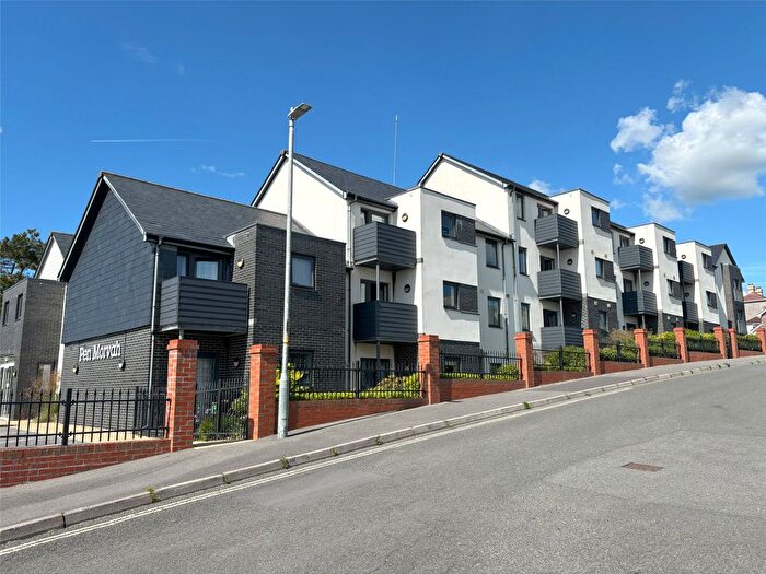 2 Bedroom Flat For Sale In Bramble Hill, Bude, Cornwall, EX23