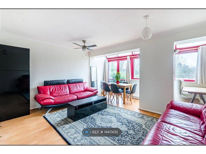 3 Bedroom Maisonette To Rent In Bywater Place, London, SE16