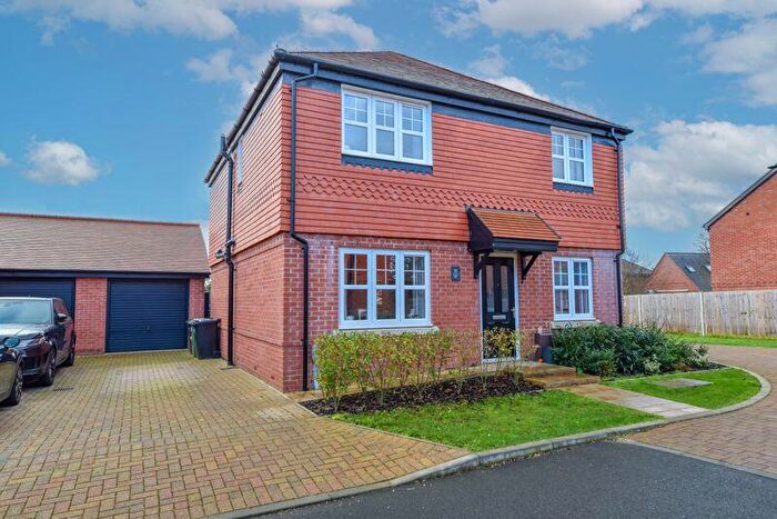 4 Bedroom Detached House For Sale In Kidmere Way, Denmead, PO7