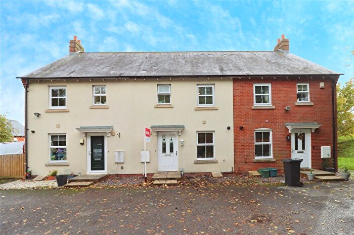 3 Bedroom Terraced House For Sale In Hickory Lane, Almondsbury, Bristol, BS32