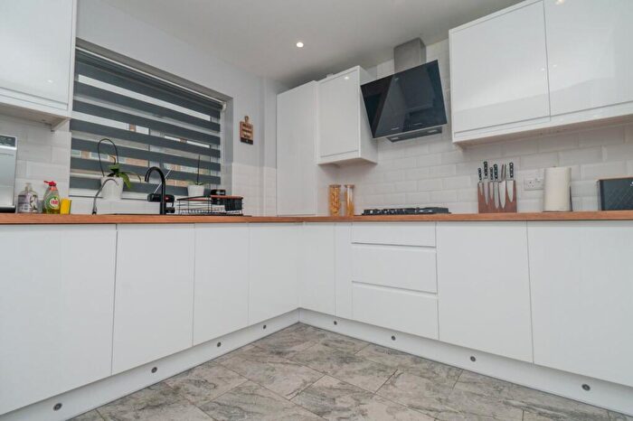 3 Bedroom End Of Terrace House For Sale In Fairfield Road, Ramsgate, CT11