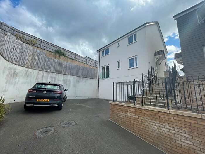 4 Bedroom Detached House For Sale In Sandpiper Road, Palmerston Heights, Derriford, PL6