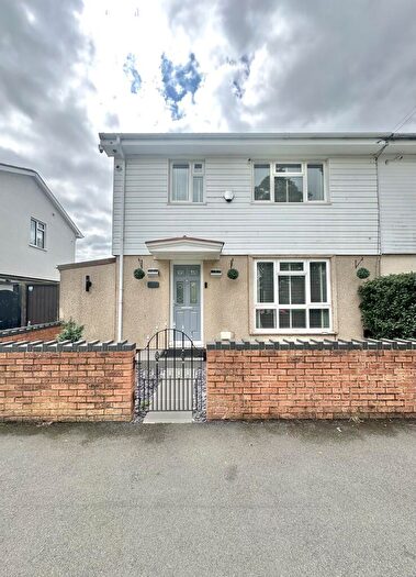 3 Bedroom Semi-Detached House For Sale In Hancock Green, Coventry, CV4
