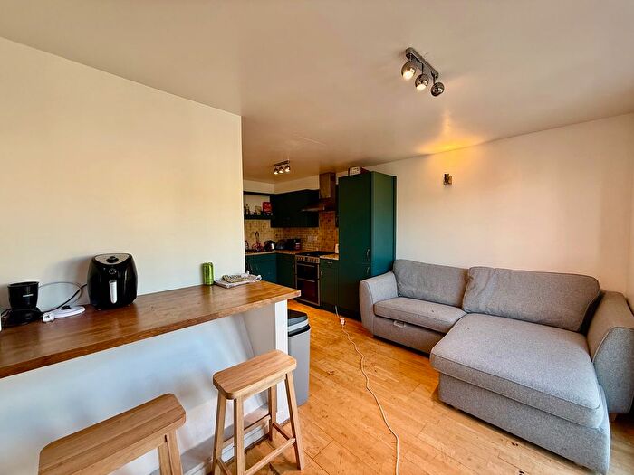 1 Bedroom Property To Rent In Lansdowne Street, Southsea, PO5