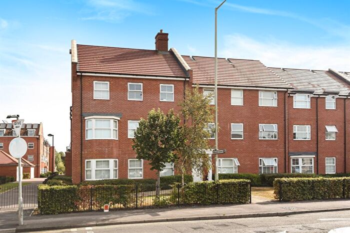 2 Bedroom Apartment To Rent In Bellamy House, Emm Square, Ashville Way, Wokingham, RG41