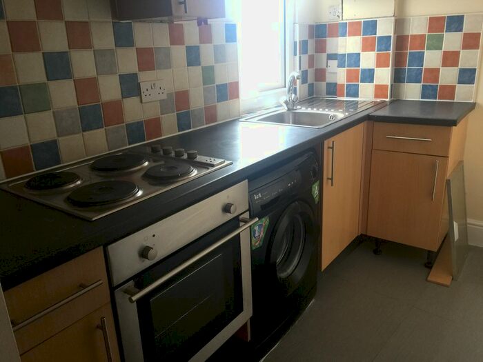 1 Bedroom Flat To Rent In Page Hall Road, Sheffield, S4