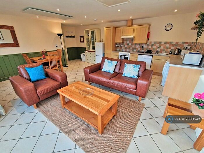 1 Bedroom Flat To Rent In Icknield Way, Ivinghoe, Leighton Buzzard, LU7