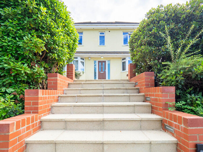 7 Bedroom Detached House For Sale In Dashwood Avenue, High Wycombe, Buckinghamshire, HP12