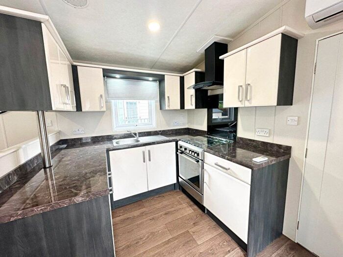 2 Bedroom Park Home For Sale In Castle View Park, LA6