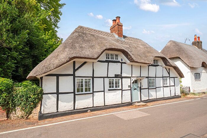 3 Bedroom Detached House For Sale In Duke Street, Micheldever, SO21