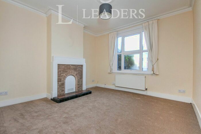 2 Bedroom Semi-Detached House To Rent In Beckenham Lane, Shortlands, Bromley, BR2