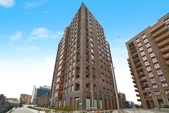 2 Bedroom Flat For Sale In Drydock Square, Barking, IG11