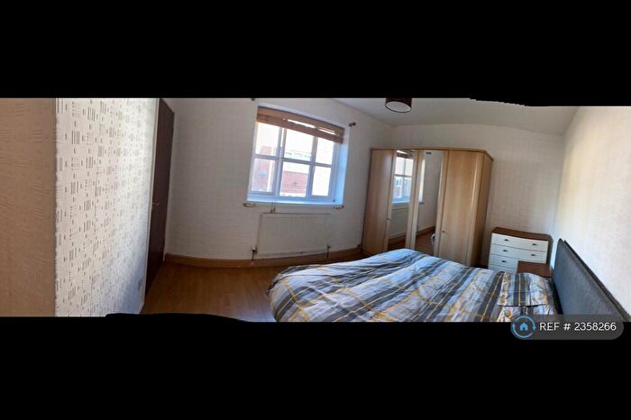 3 Bedroom Flat To Rent In Holland Street, Liverpool, L7