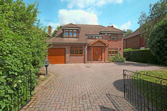 5 Bedroom Detached House To Rent In High Beeches Gerrards Cross, SL9
