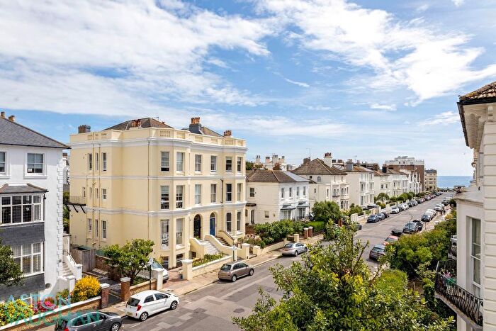 2 Bedroom Flat To Rent In Medina Villas, Hove, BN3