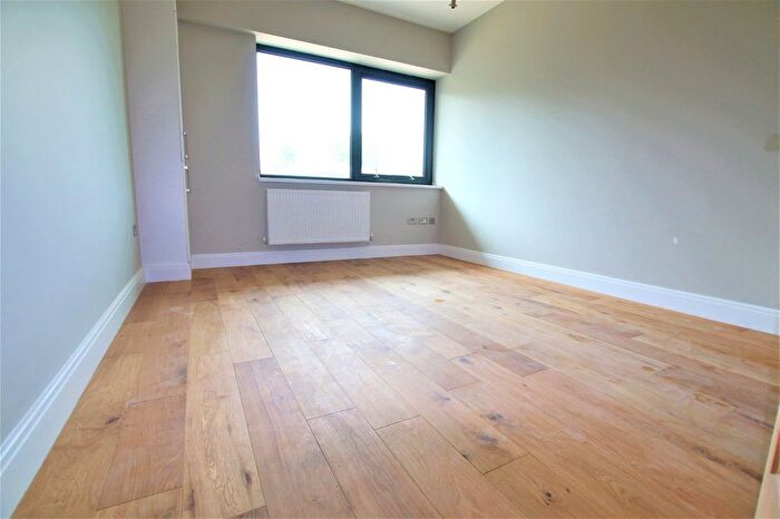 1 Bedroom Flat To Rent In Millbrook Way, Colnbrook, Slough, SL3